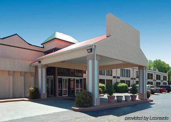 Rodeway Inn Stone Mountain Tucker Exterior photo